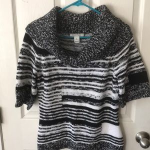 WHBM sweater 3/4 sleeve Size M